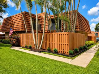 2589 Garden 2589, Hollywood, FL 33026