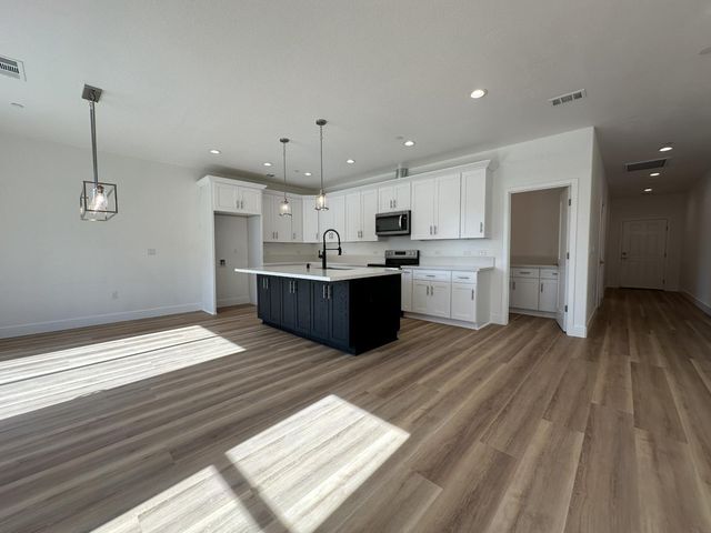 122 Gold Creek Ct, Valley Springs, CA 95252