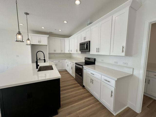 122 Gold Creek Ct, Valley Springs, CA 95252