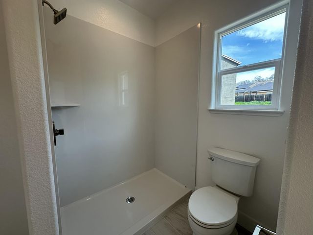 122 Gold Creek Ct, Valley Springs, CA 95252