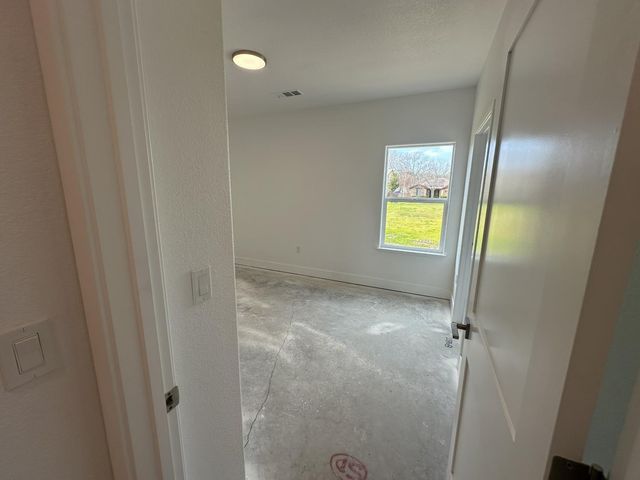 122 Gold Creek Ct, Valley Springs, CA 95252