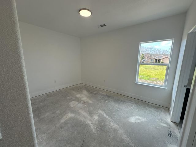 122 Gold Creek Ct, Valley Springs, CA 95252