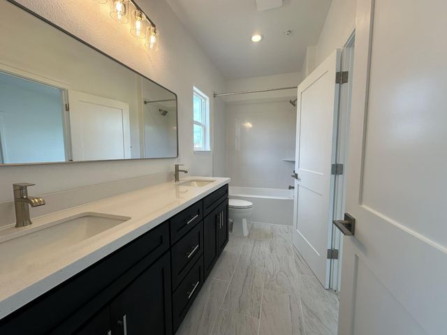 122 Gold Creek Ct, Valley Springs, CA 95252