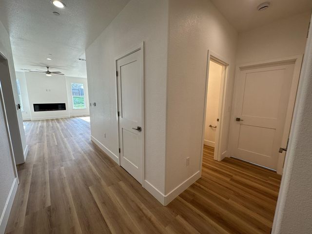 122 Gold Creek Ct, Valley Springs, CA 95252