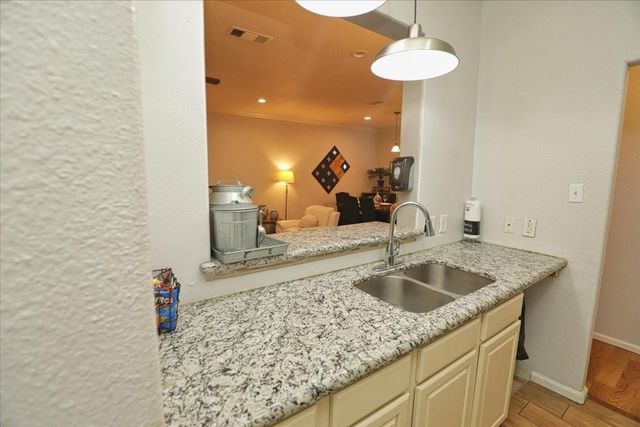 13121 Vickery Street 5, Houston, TX 77039
