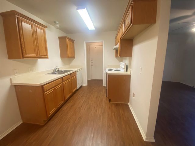 2302 Coleman Avenue, Fort Worth, TX 76105