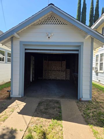 528 I St, Marysville, CA 95901