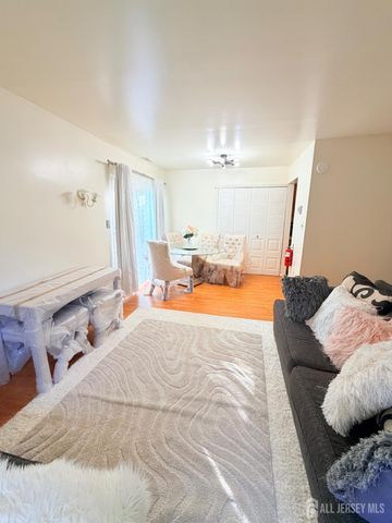 794 Darlington Drive 794, Old Bridge, NJ 08857