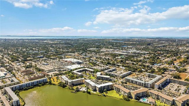 3983 LAKE BAYSHORE DRIVE F-508, Bradenton, FL 34205