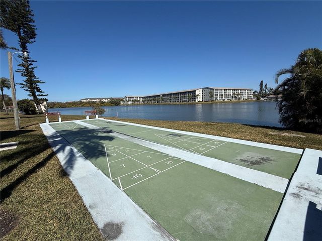 3983 LAKE BAYSHORE DRIVE F-508, Bradenton, FL 34205