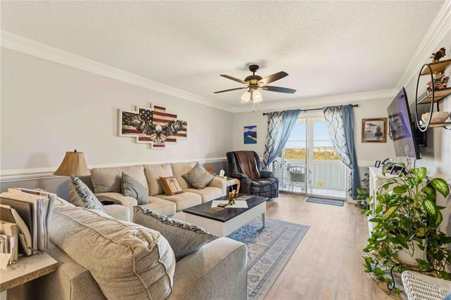 3983 LAKE BAYSHORE DRIVE F-508, Bradenton, FL 34205