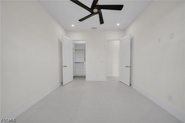 2421 Santa Barbara BLVD N, Cape Coral, FL 33993