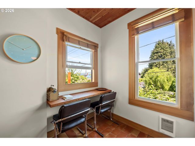 1692 FRANKLIN Ave, Astoria, OR 97103