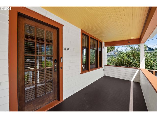 1692 FRANKLIN Ave, Astoria, OR 97103