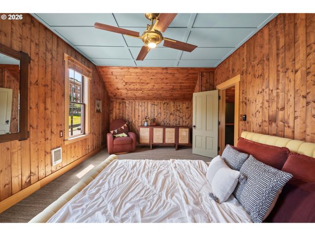 1692 FRANKLIN Ave, Astoria, OR 97103