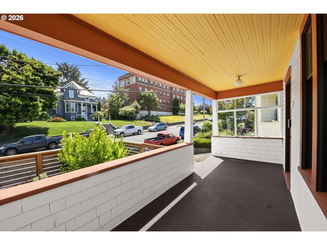 1692 FRANKLIN Ave, Astoria, OR 97103