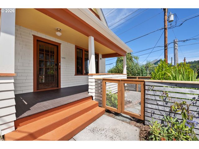 1692 FRANKLIN Ave, Astoria, OR 97103