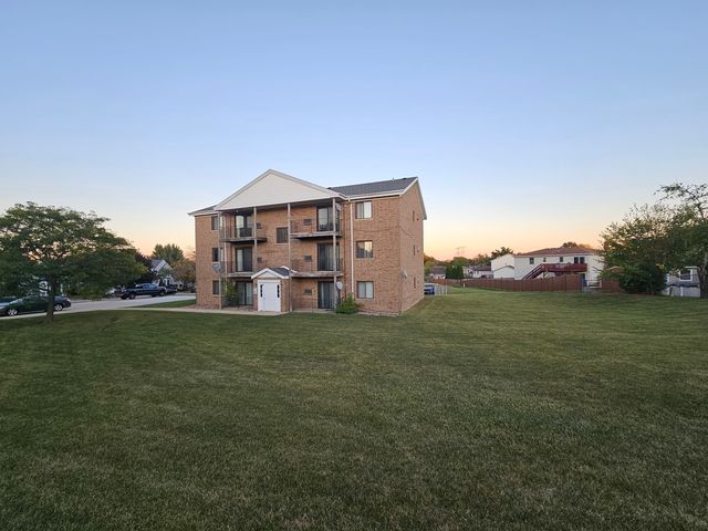 737 Lippert Lane 3S, Glendale Heights, IL 60139