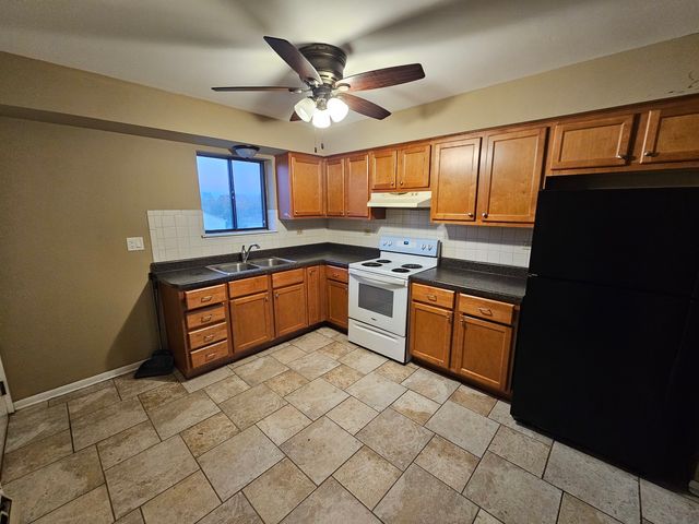 737 Lippert Lane 3S, Glendale Heights, IL 60139