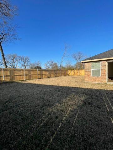 212 Mineral Wells Street, Terrell, TX 75160