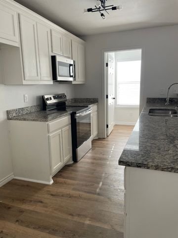 212 Mineral Wells Street, Terrell, TX 75160