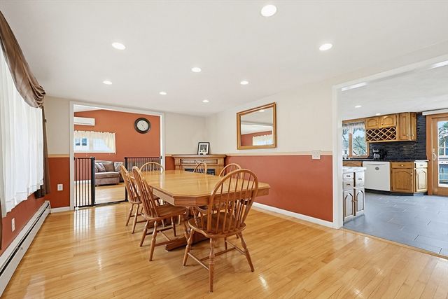 49 Brown St, Attleboro, MA 02703