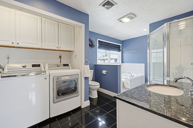 49 Brown St, Attleboro, MA 02703