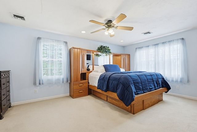 49 Brown St, Attleboro, MA 02703