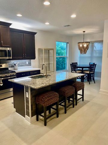 11784 SW Hawthorne Hill Road, Port St Lucie, FL 34987