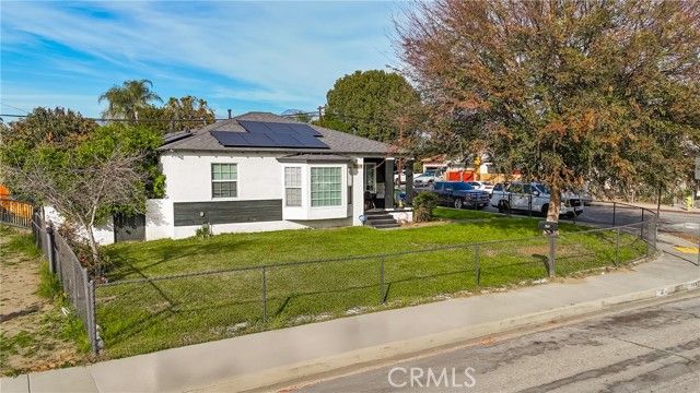 1109 E Olive, Pomona, CA 91766