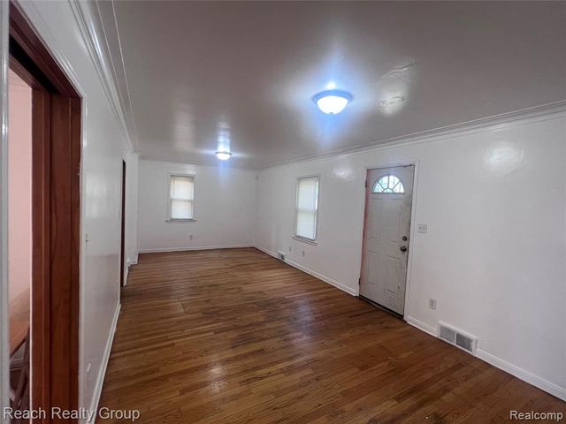 4331 Balfour Road, Detroit, MI 48224