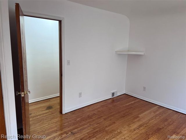 4331 Balfour Road, Detroit, MI 48224