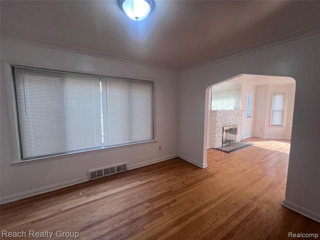 4331 Balfour Road, Detroit, MI 48224