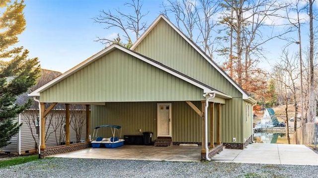 381 Capistrano Shores Boulevard, Lexington, NC 27292