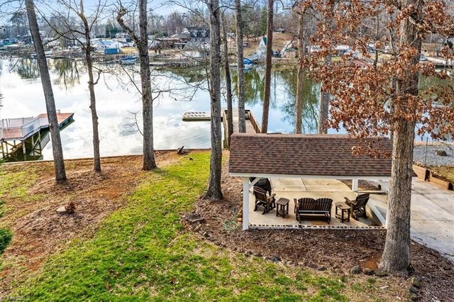 381 Capistrano Shores Boulevard, Lexington, NC 27292