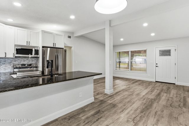 5501 KEYSTONE Drive S, Jacksonville, FL 32207