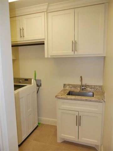 5722 N Braeswood Boulevard, Houston, TX 77096