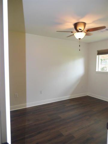 5722 N Braeswood Boulevard, Houston, TX 77096