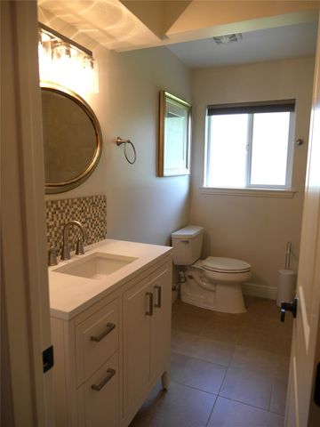 5722 N Braeswood Boulevard, Houston, TX 77096