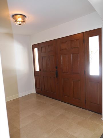 5722 N Braeswood Boulevard, Houston, TX 77096