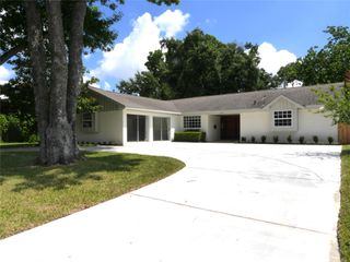 5722 N Braeswood Boulevard, Houston, TX 77096