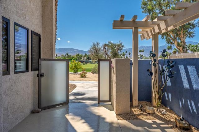 378 Wimbledon Drive, Rancho Mirage, CA 92270