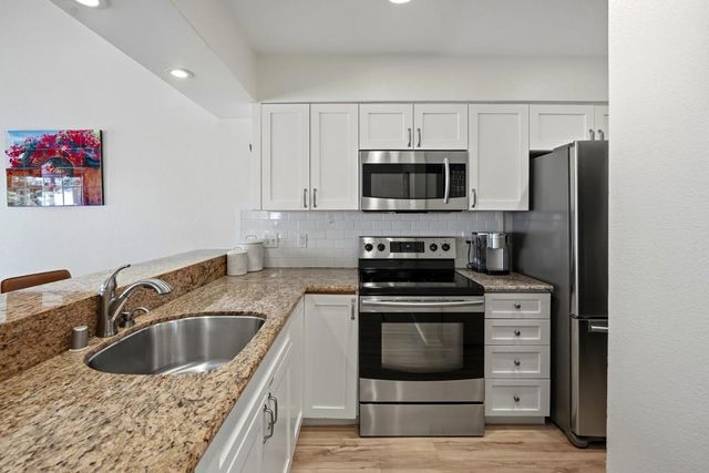 378 Wimbledon Drive, Rancho Mirage, CA 92270