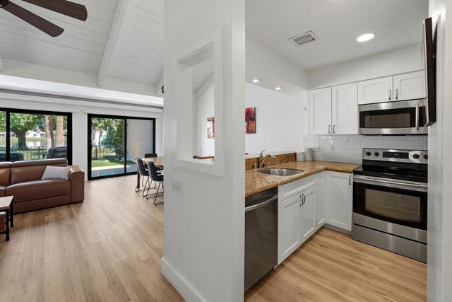 378 Wimbledon Drive, Rancho Mirage, CA 92270