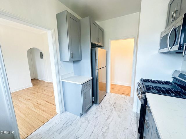 1540 E Wilson Avenue B, Glendale, CA 91205