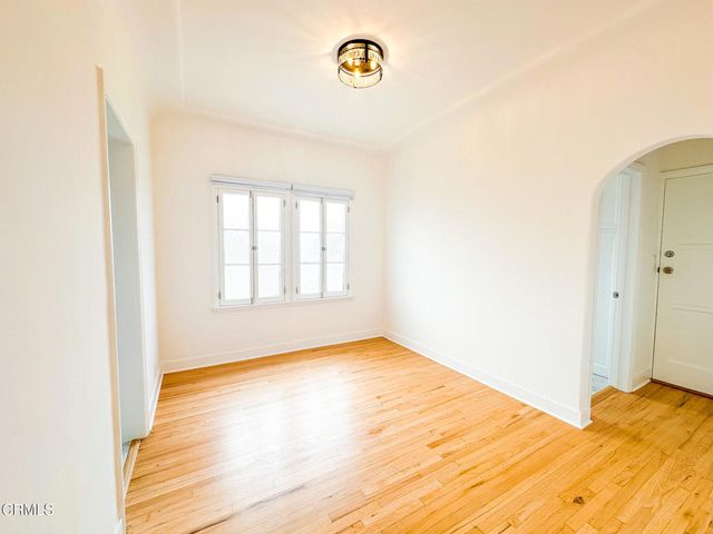 1540 E Wilson Avenue B, Glendale, CA 91205