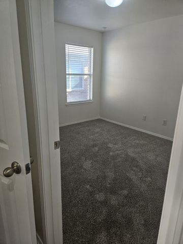 900 Crockett Drive, Lavon, TX 75166