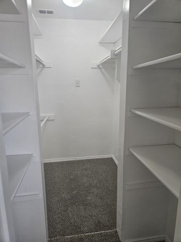 900 Crockett Drive, Lavon, TX 75166