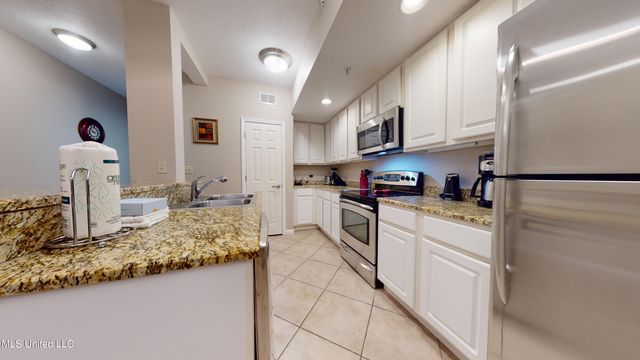 2228 Beach Drive, 506, Gulfport, MS 39507