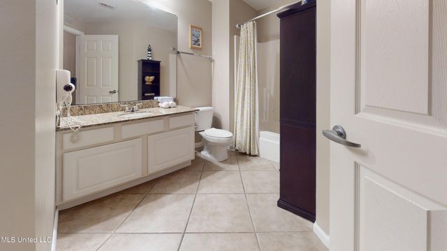 2228 Beach Drive, 506, Gulfport, MS 39507